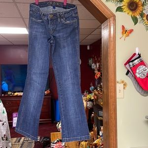 Women’s bootcut jeans